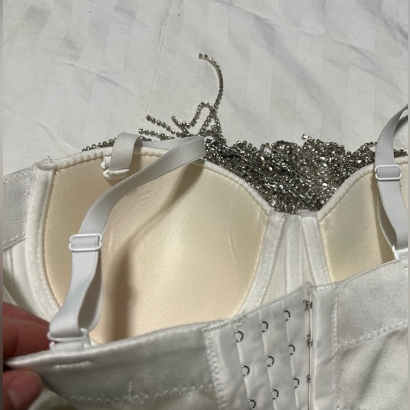 White rhinestone booster top - Picture 2 of 5